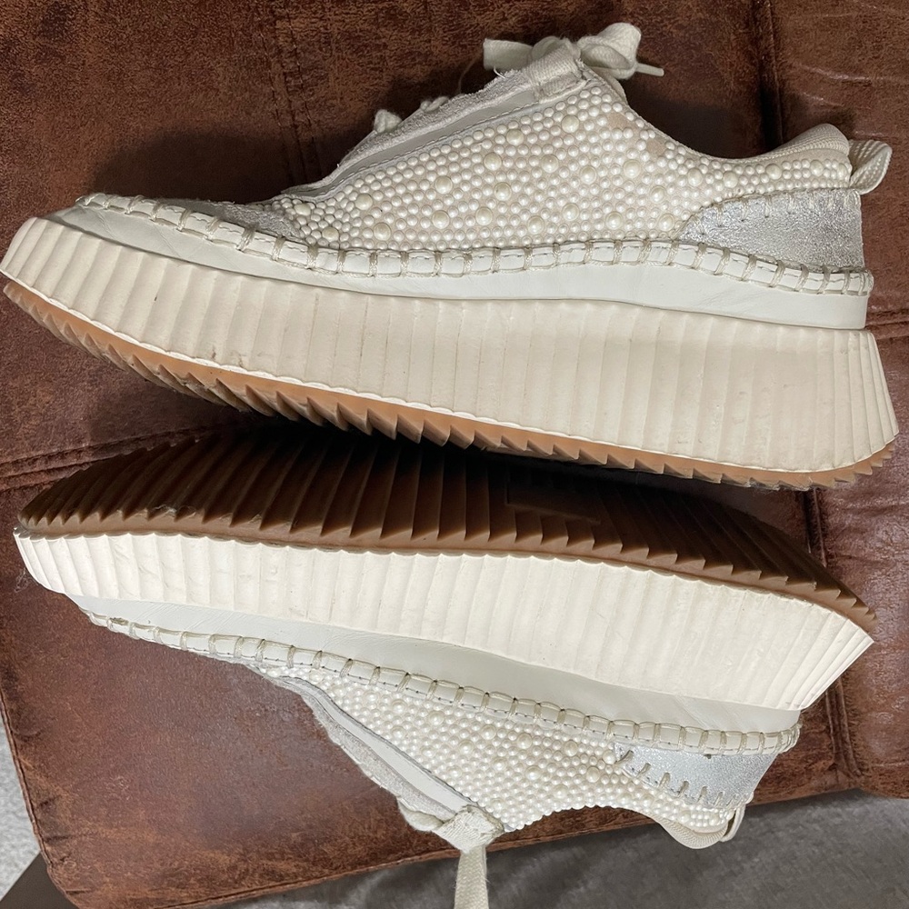 Dolce Vita Dolen Pearl Sneakers: color Vanilla Pearls size 8 (IVORY NOT WHITE) - Picture 6 of 11